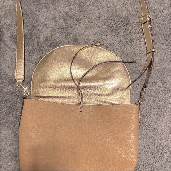 NWT Guess Bobbi reversible bag - Picture 3 of 7